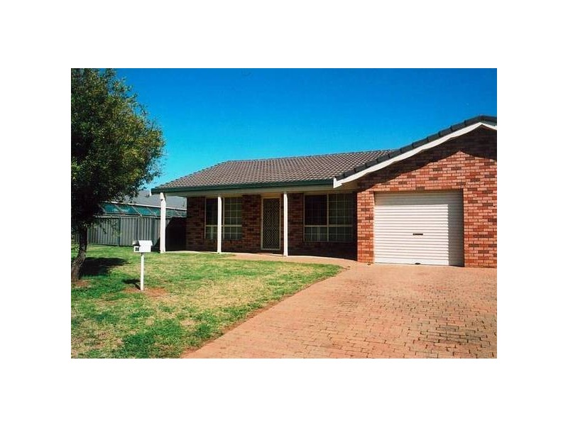 28 Jacqueline Drive, Dubbo NSW 2830