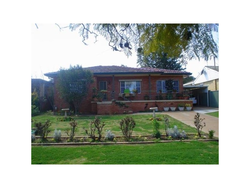 16 Brigalow Avenue, Dubbo NSW 2830
