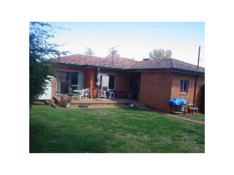 16 Brigalow Avenue, Dubbo NSW 2830