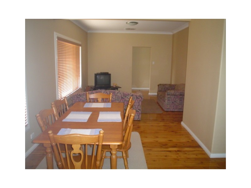 19 Johns Avenue, Dubbo NSW 2830