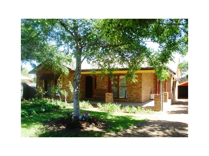 7 Erica Close, Dubbo NSW 2830