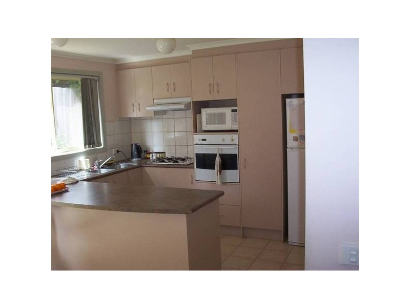 32 Kierens Way, Chadstone VIC 3148