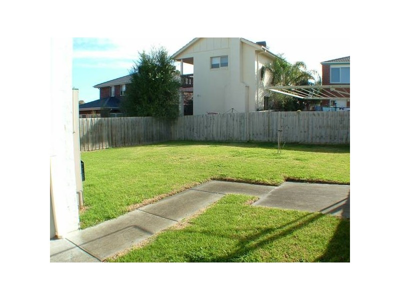 5 Yambie Lane, Chadstone VIC 3148