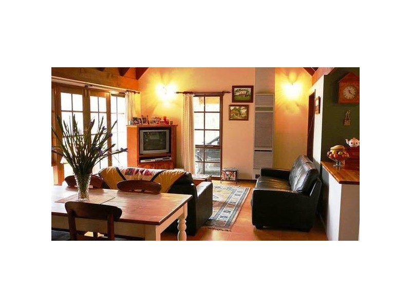 1 Wellington Road, Clematis VIC 3782