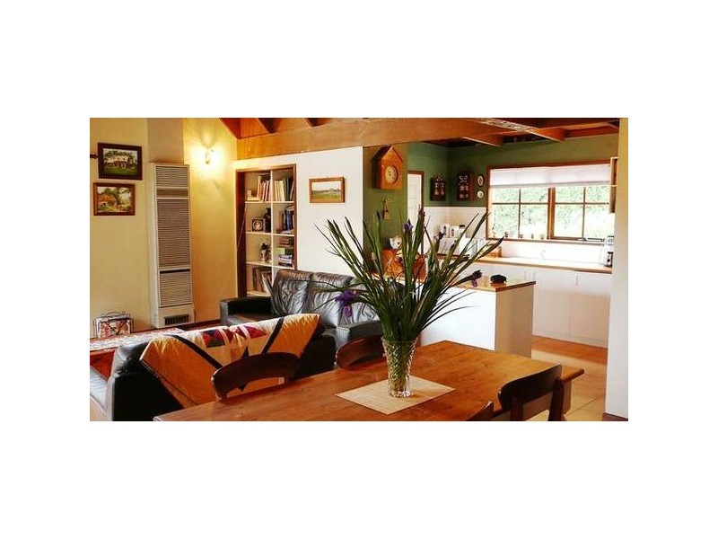 1 Wellington Road, Clematis VIC 3782