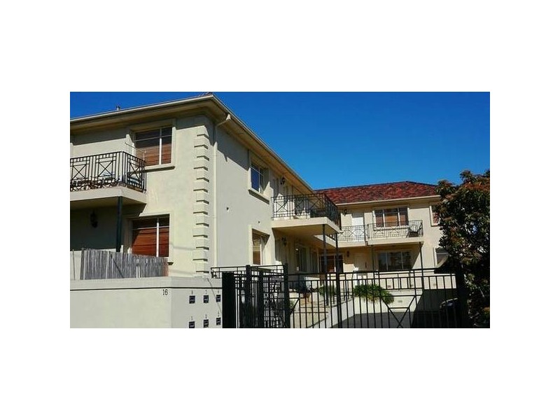 8/16 Fulton Street, Armadale VIC 3143