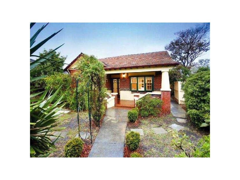 1053 Dandenong Road (Cnr Macgregor St), Malvern East VIC 3145