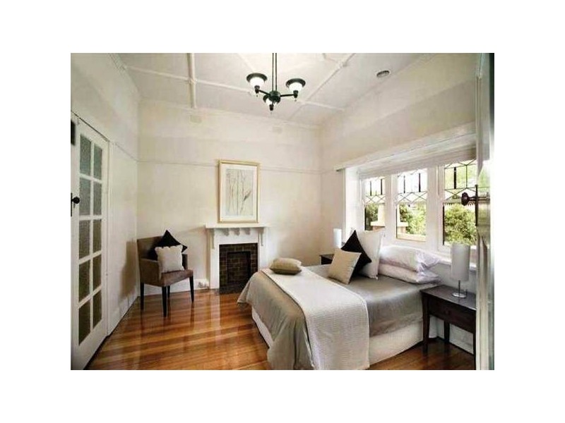 1053 Dandenong Road (Cnr Macgregor St), Malvern East VIC 3145