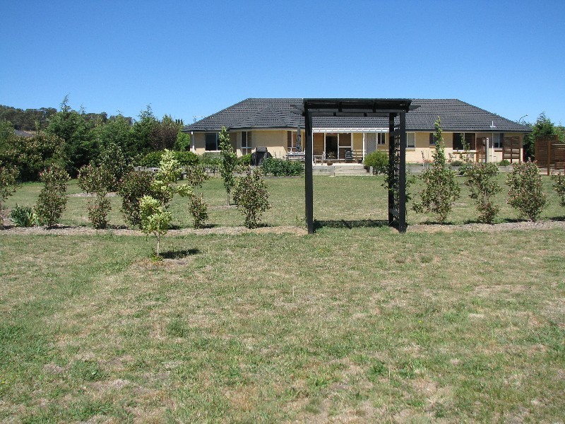 28 Watkins Drive, Moss Vale NSW 2577