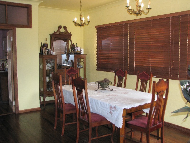 136 Caalong, Robertson NSW 2577