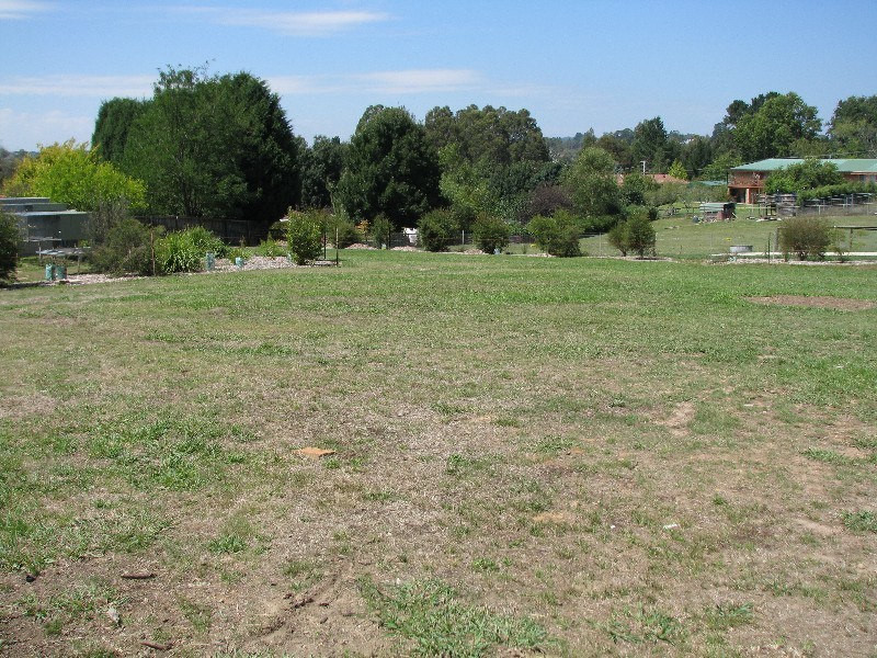 4 Young Road, Moss Vale NSW 2577