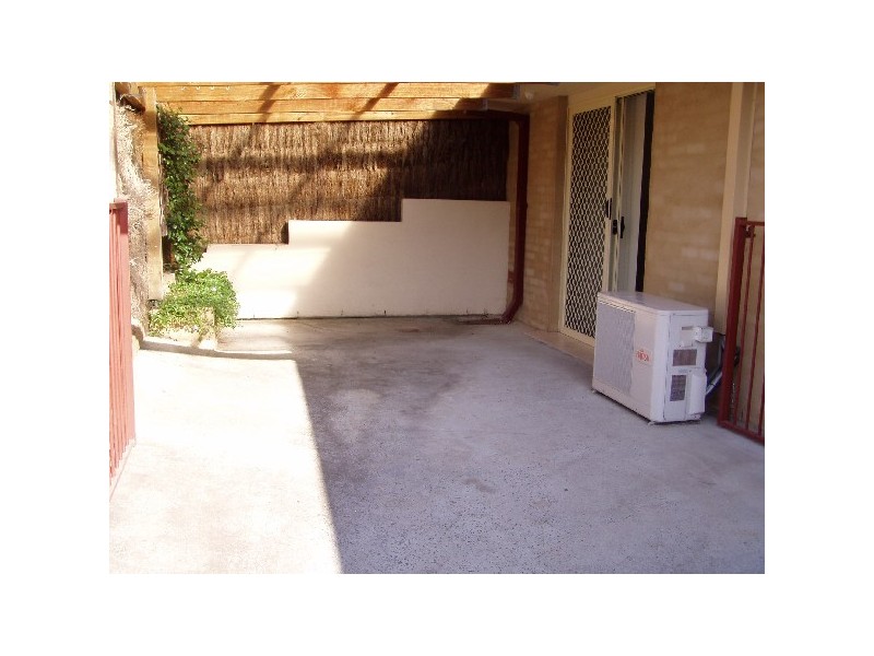 4/25 Arthur Street, Moss Vale NSW 2577