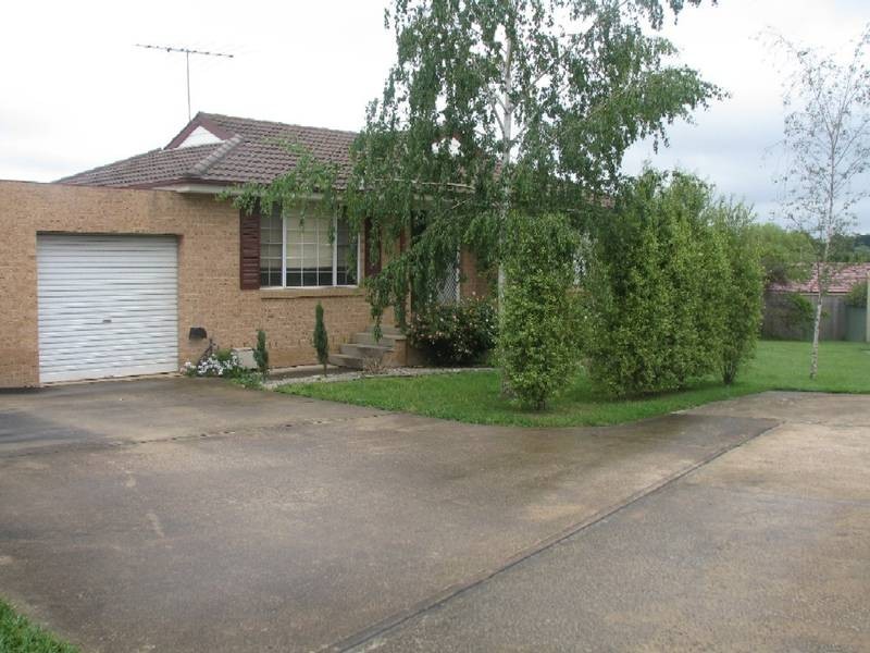 4/7 Arborea Place, Bowral NSW 2576