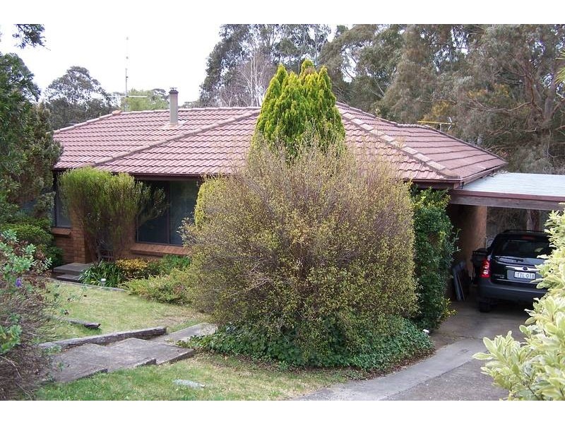 18 Willow Drive, Moss Vale NSW 2577