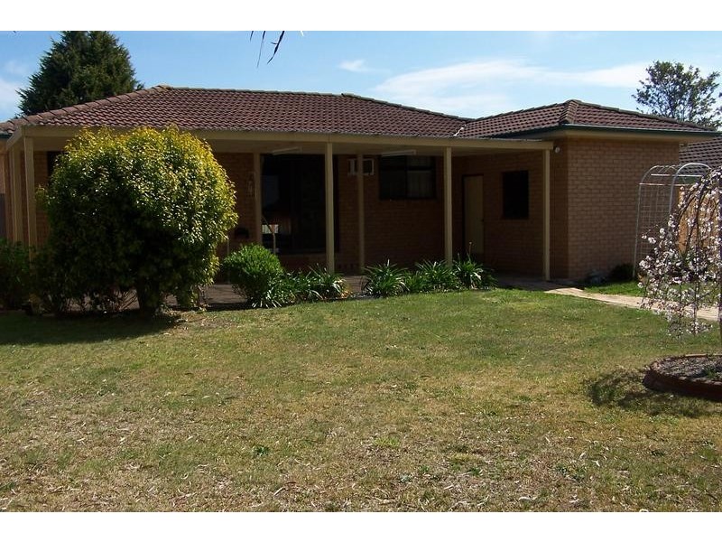 29 Cherry Tree Place, Moss Vale NSW 2577