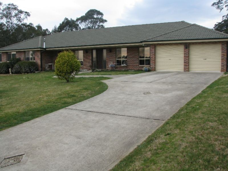 23 Nari Circuit, Moss Vale NSW 2577