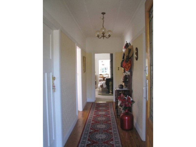42 Throsby Street, Moss Vale NSW 2577