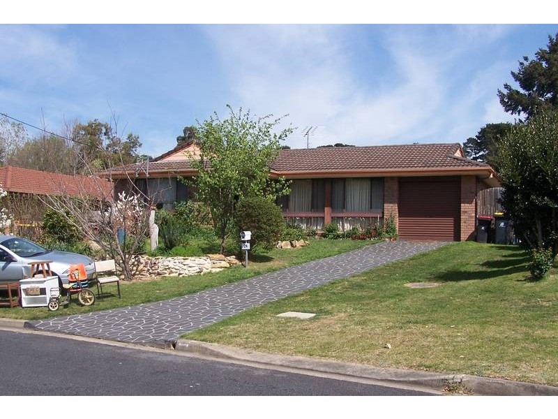 24 Lennox Crescent, Moss Vale NSW 2577