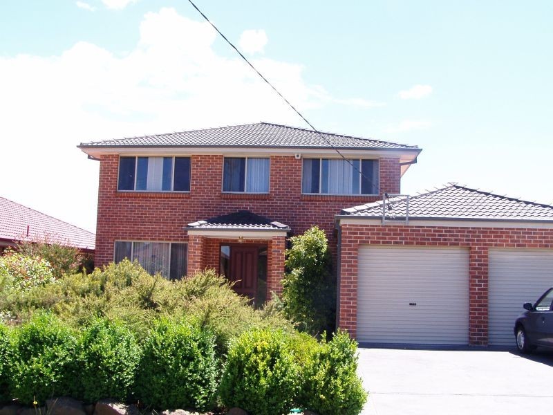 22 Dengate cres, Moss Vale NSW 2577