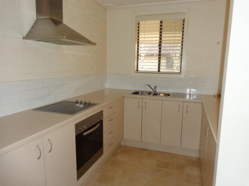 2/10 Arthur Street, Moss Vale NSW 2577