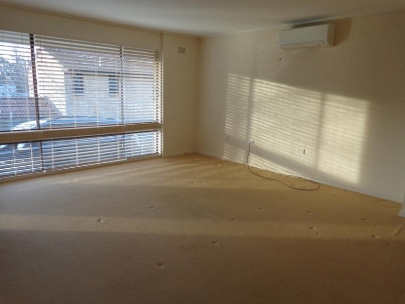 2/10 Arthur Street, Moss Vale NSW 2577