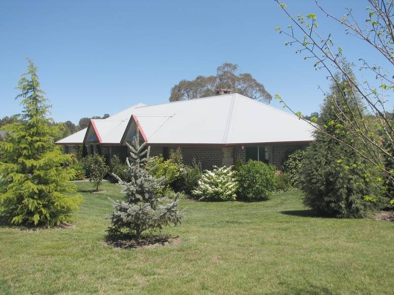 34 Watkins Drive, Moss Vale NSW 2577