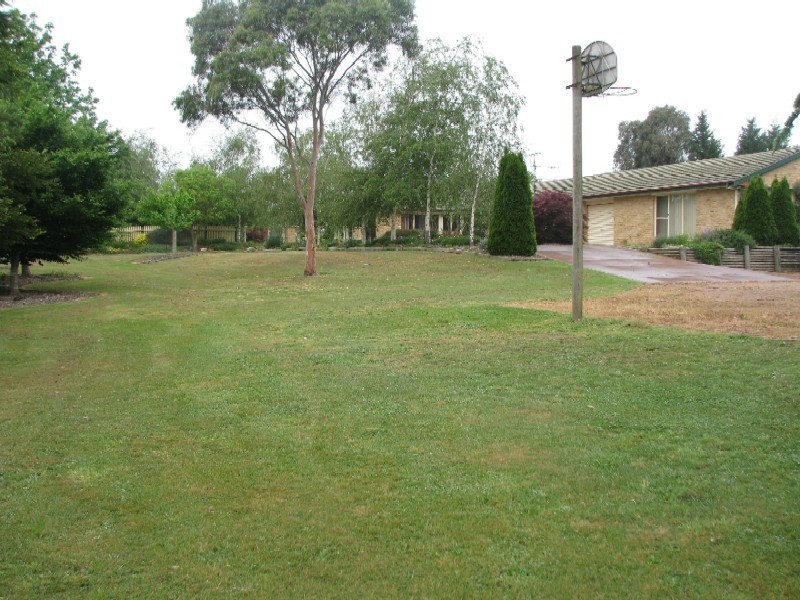 9 Nari Circuit, Moss Vale NSW 2577