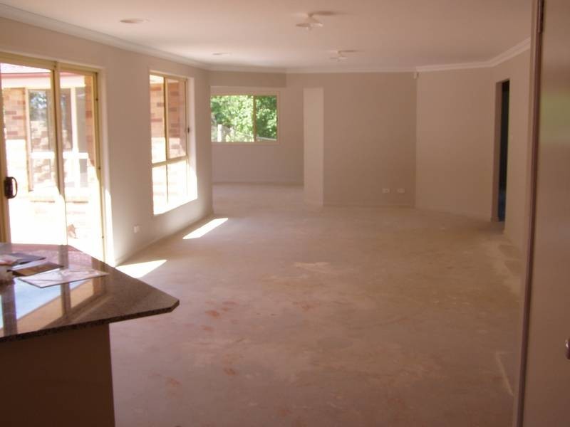 12 Innes Road, Moss Vale NSW 2577