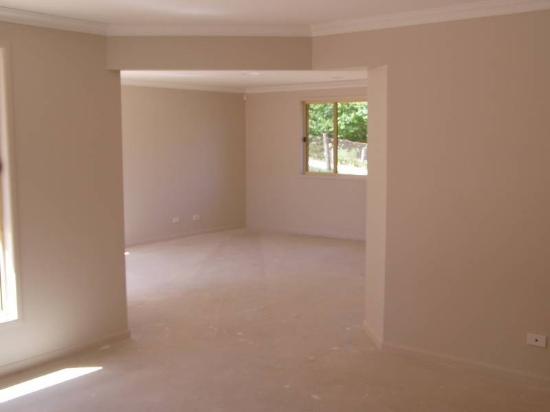 12 Innes Road, Moss Vale NSW 2577