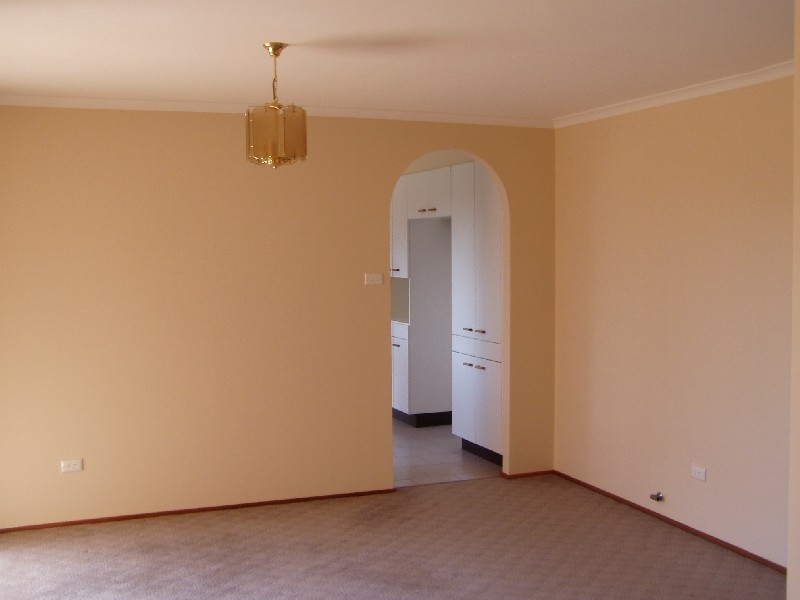 15 Watkins Drive, Moss Vale NSW 2577