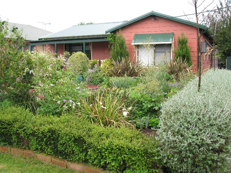 12 Howard Street, New Berrima NSW 2577