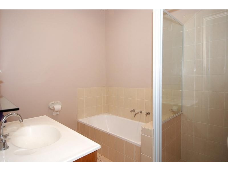 2/10 Mack Street, Moss Vale NSW 2577