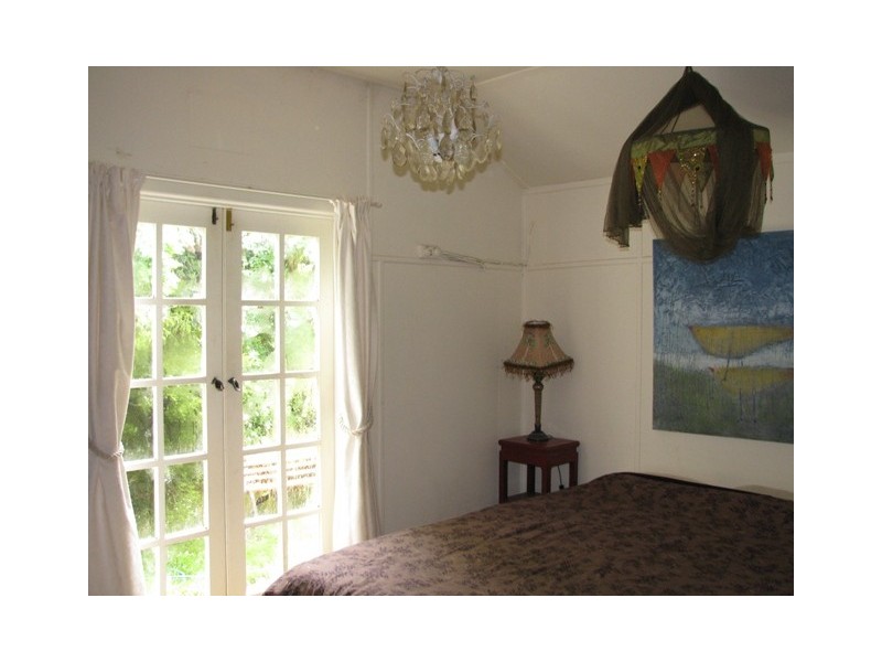 12 East, Moss Vale NSW 2577