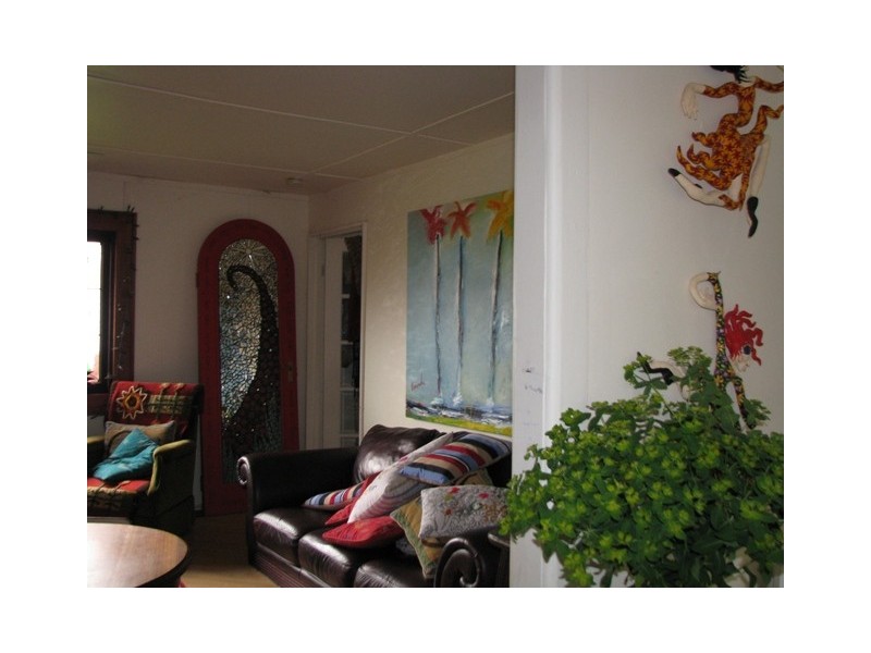 12 East, Moss Vale NSW 2577