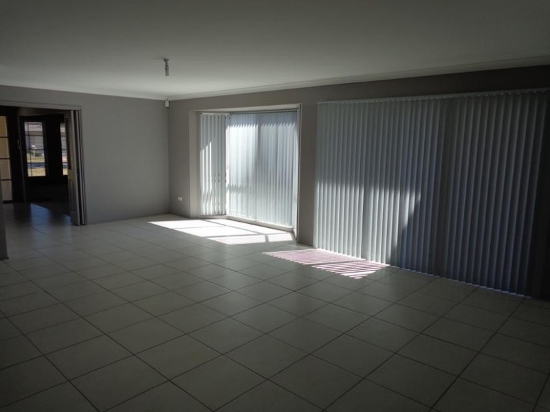 20 Ella Street, Hill Top NSW 2575