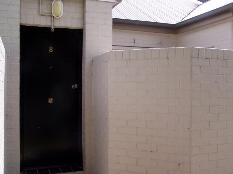Unit 8/3-5 Clarence Street, Moss Vale NSW 2577