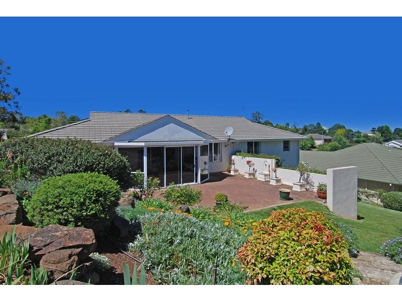 10 James Taunton Drive, Moss Vale NSW 2577