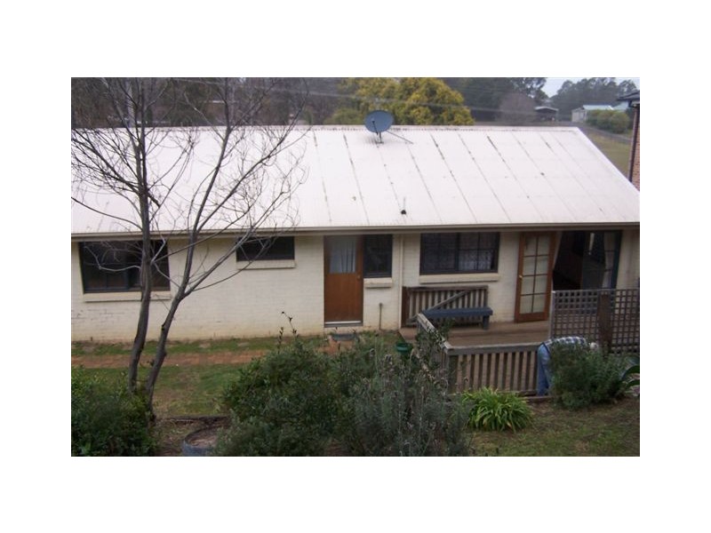 33 Watson Road, Moss Vale NSW 2577