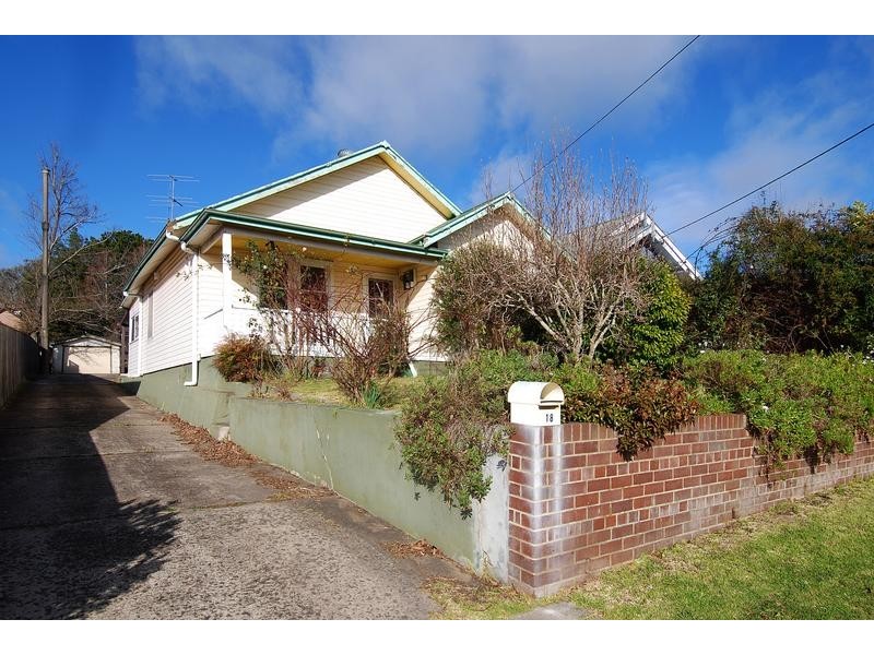 18 Elizabeth St, Moss Vale NSW 2577