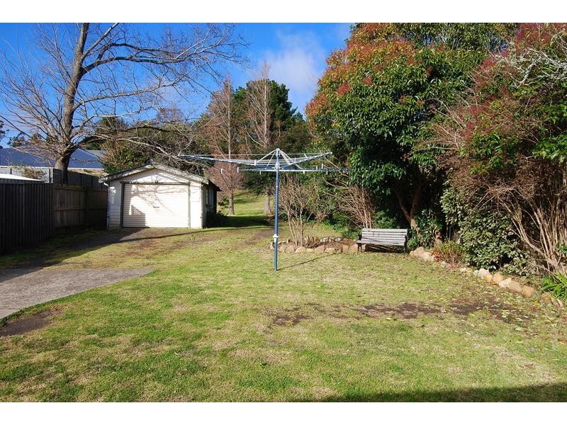 18 Elizabeth St, Moss Vale NSW 2577