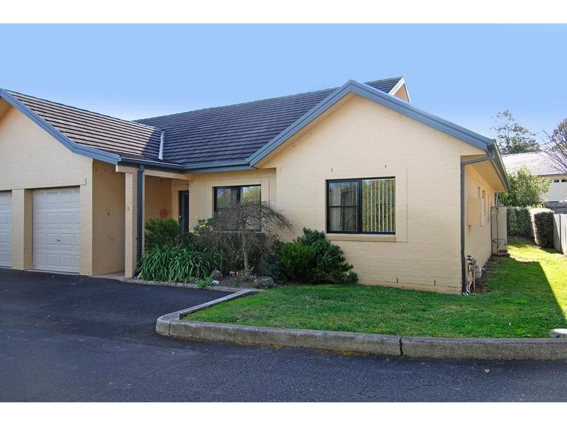 6/38 Elizabeth St, Moss Vale NSW 2577