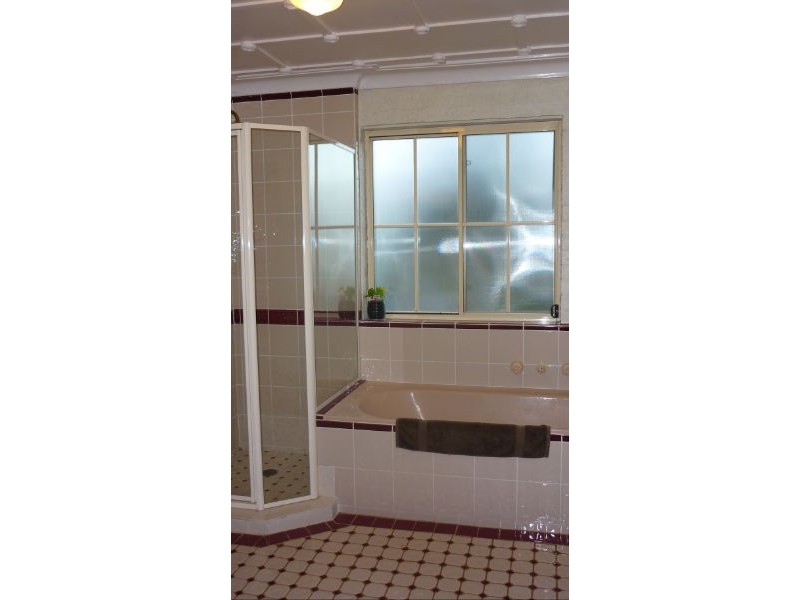 33 Shackleton Street, Robertson NSW 2577