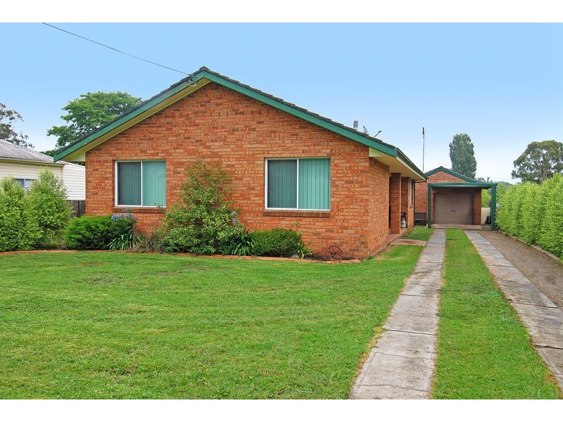 12 Sydney Street, New Berrima NSW 2577