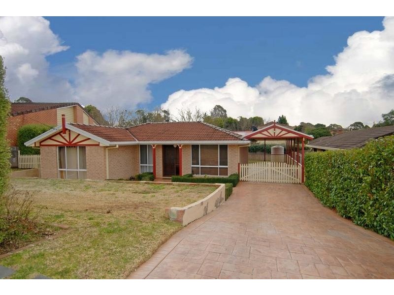 9 Paul Crescent, Moss Vale NSW 2577