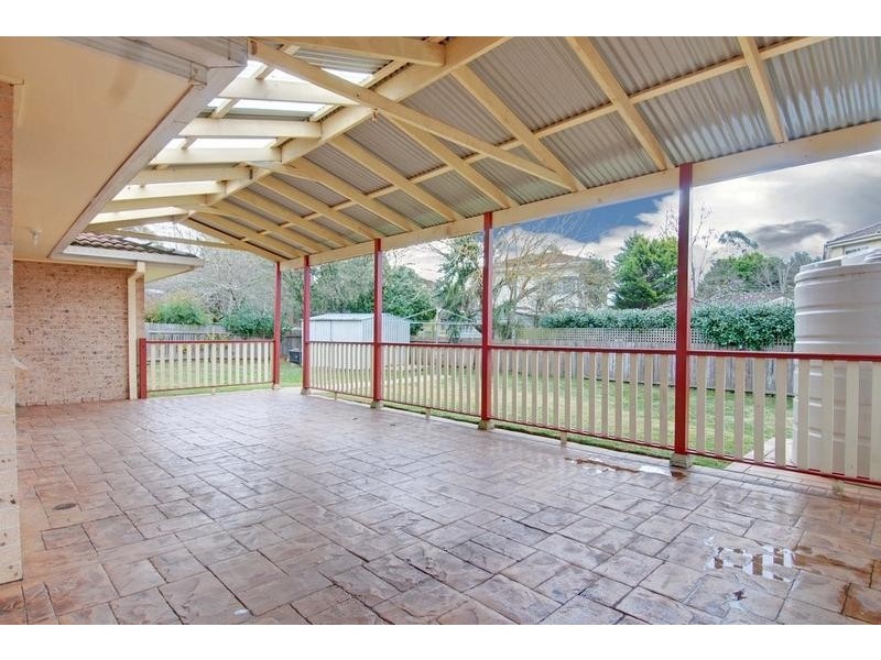 9 Paul Crescent, Moss Vale NSW 2577