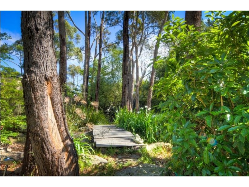 8 Denison Street, Hill Top NSW 2575