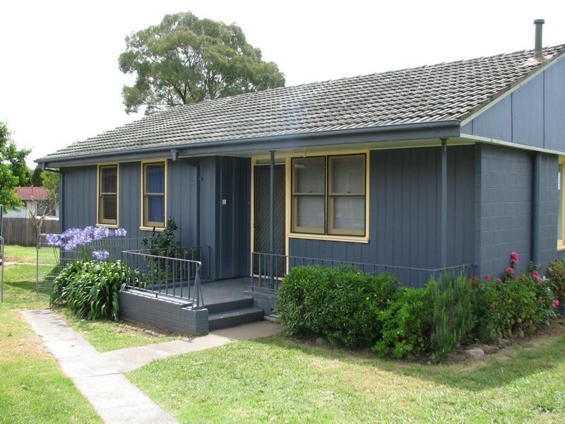 4 Monteray Avenue, Moss Vale NSW 2577