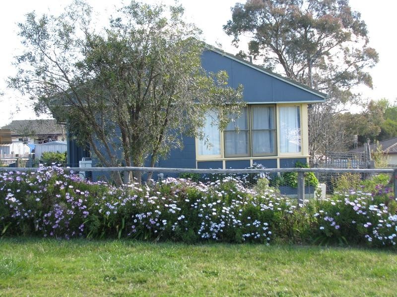 4 Monteray Avenue, Moss Vale NSW 2577