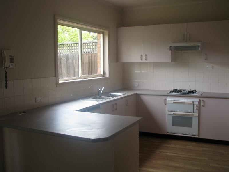 4/10 Mack St, Moss Vale NSW 2577