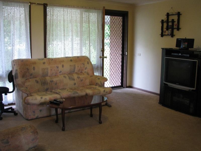 11 Patuna Avenue, Moss Vale NSW 2577